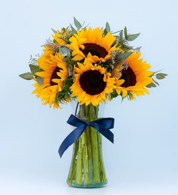 10 Sunflowers with Limonium
