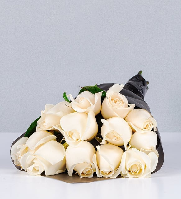 Bouquet 12 White Roses