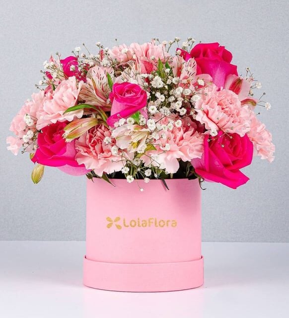 Pink Box With Roses and Pink Carnations