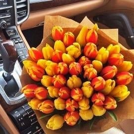 Stylish Sunny Tulips (35 Tulips)