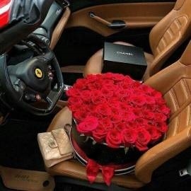 Deluxe red roses box