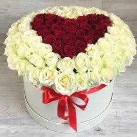 Gorgeous Romantic Heart (101 Roses)