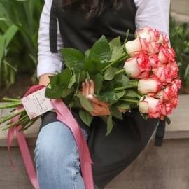 Blush Charm (21 Roses)