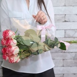 Contemporary Florist Bags (7 Roses)