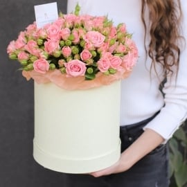 Delicate Roses Box