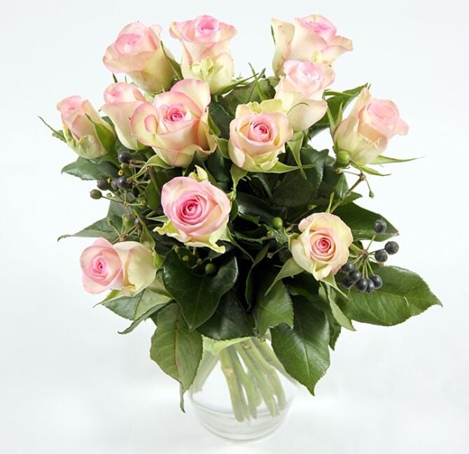 Bouquet Of Roses - 21137
