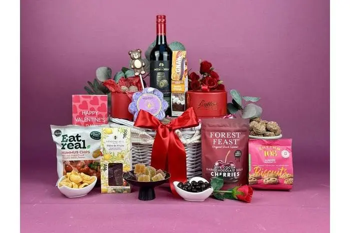 Girlfriend's Gifts Galore