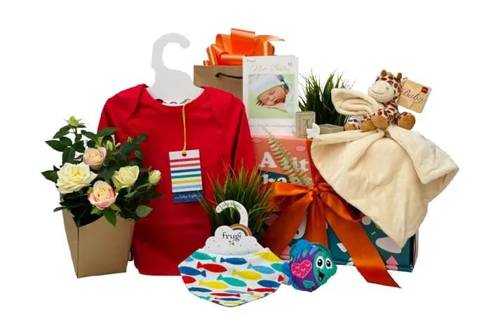 Neutral Baby Gift Box With Flowers