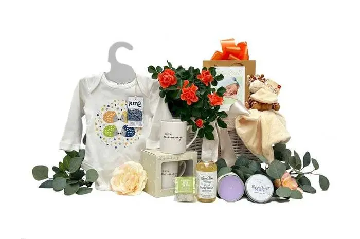 Blooming Mummy And Neutral Baby Gift Basket