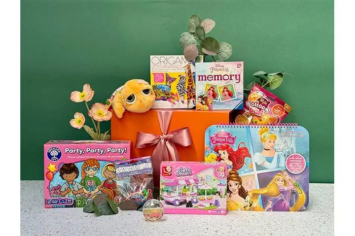 Discover and Do Gifts For Girls Hamper Age 5-7