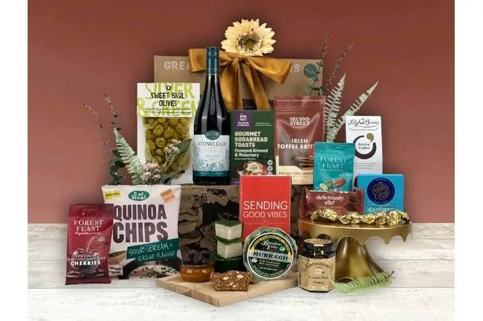 Perched Pinot Hamper Gift