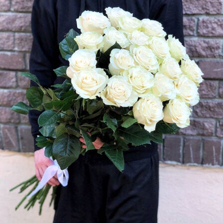 21 Ecuadorian roses Mondial 80-90 cm (Usual)