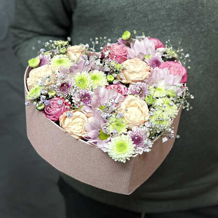 Box with flowers Â«AnnetteÂ» (Usual)