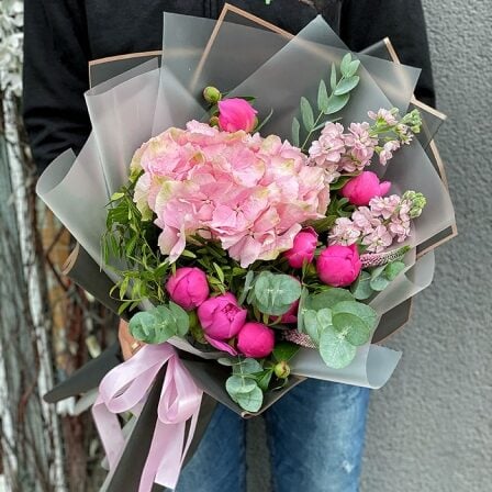 Author's bouquet from the florist "Carolina" (Usual)