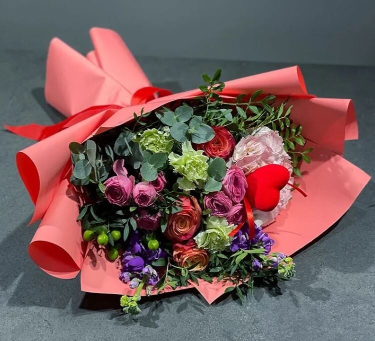 Author's bouquet of flowers «With Love» (VIP)