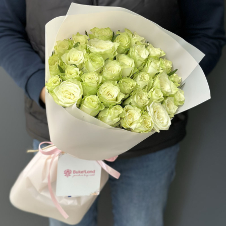 33 Kenyan white roses assorted