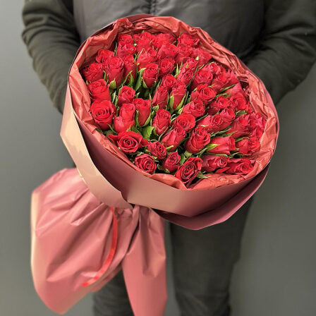 51 Kenyan roses Red Calypso