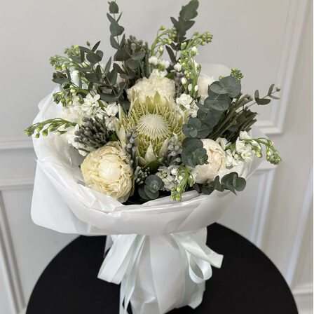 Bouquet of flowers "Bacio" (Usual)