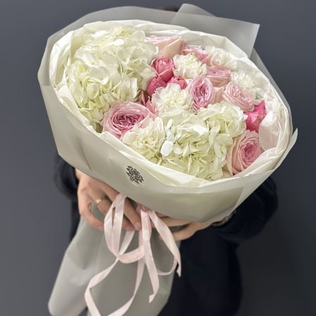 Author's bouquet of flowers "Gentle hugs" (Usual)