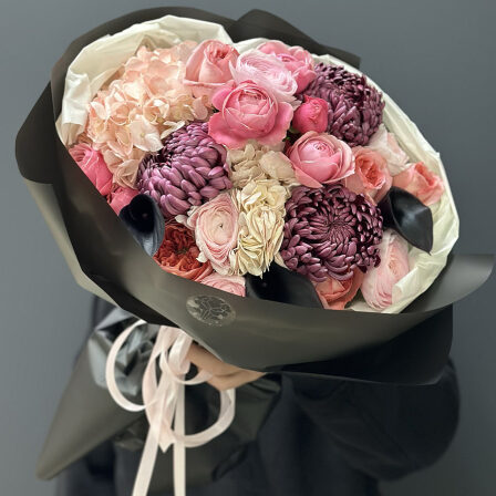 Author's bouquet of flowers "Selena's Night" (Usual)