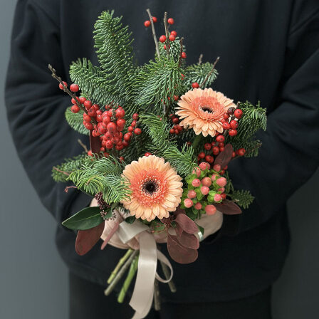 Assorted winter bouquet compliment (Usual)