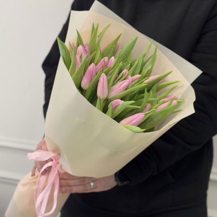 25 pink tulips (Usual)