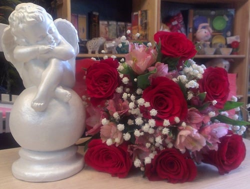 Bouquet Of Roses "For Your Beloved" And Angel Gift Set