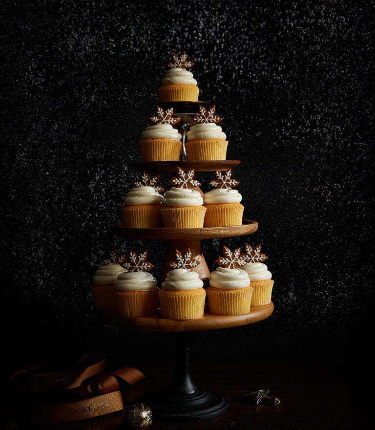 Biscoff Cream Bliss Snowflake Cupcakes