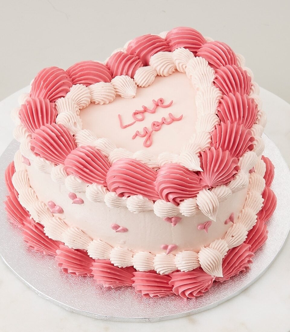 Love Heart Cake (1 LB ( 4-6 People ))