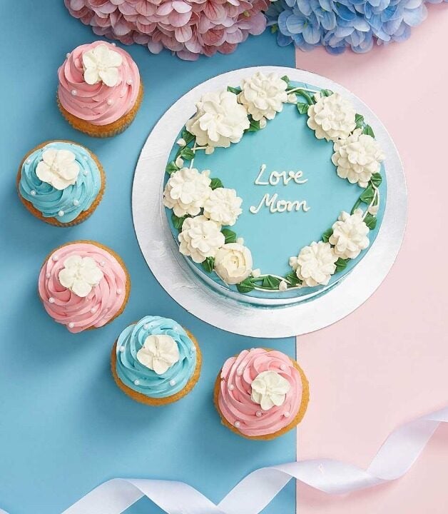 Mother's Day Jasmine Cake & Cupcakes
