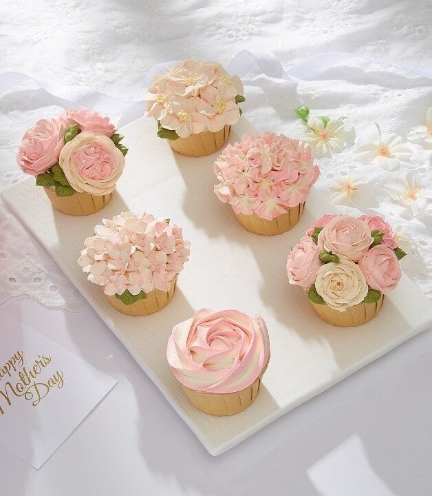 Blossom Bouquet Cupcakes