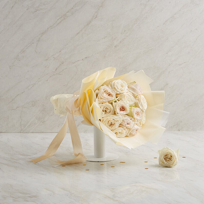 White Oâ€™Hara Rose Bouquet