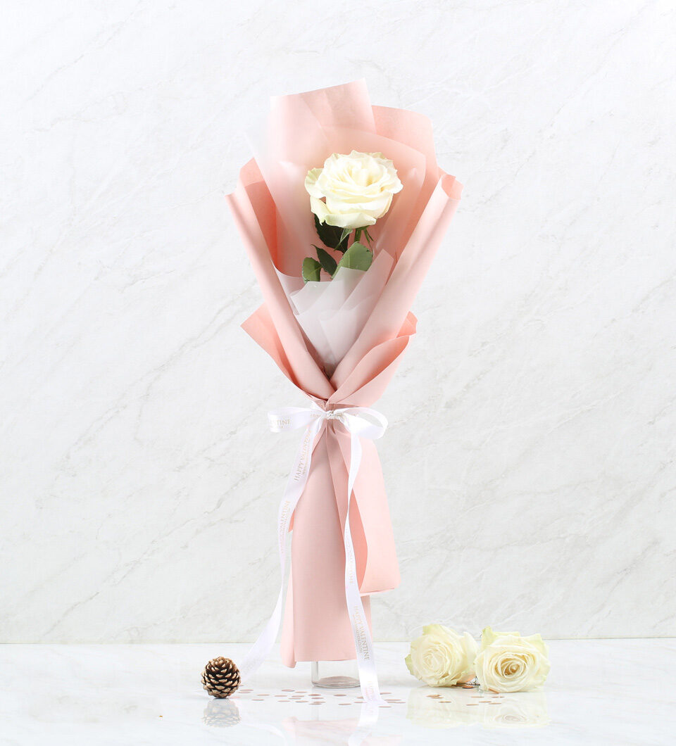 Single Mondial Rose Bouquet