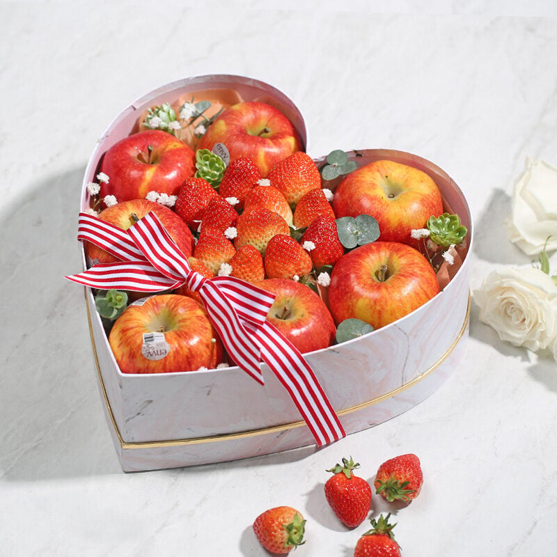 Fresh Envy Apple & Strawberry Basket