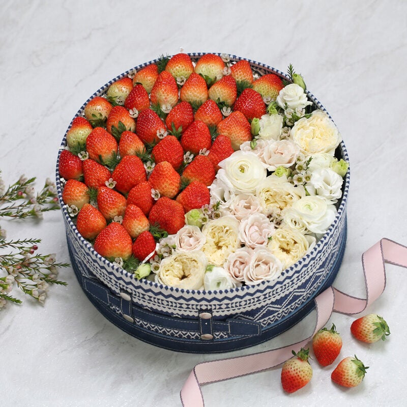 Super Fresh Strawberry Basket
