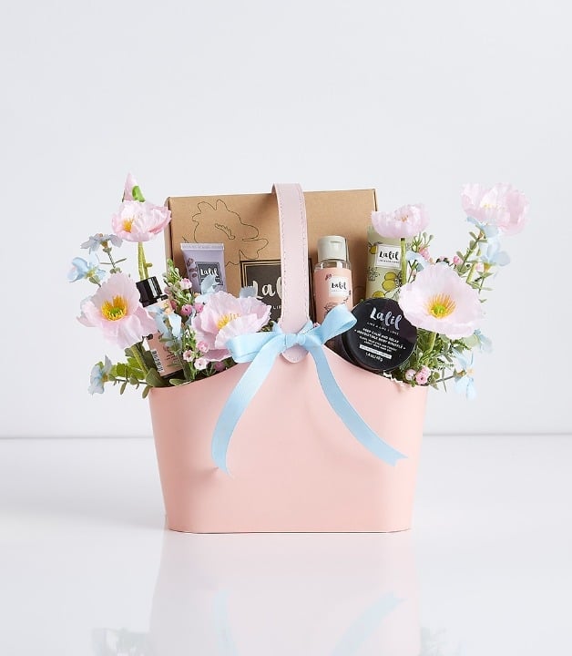 Mother's Day Spa & Flowers Gift