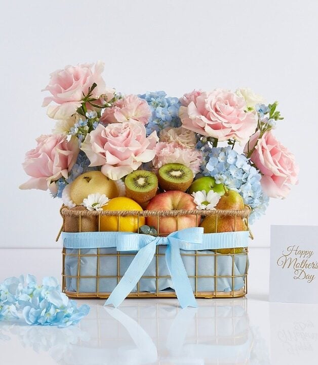 Fresh Rose & Harvest Fruit Gift Basket