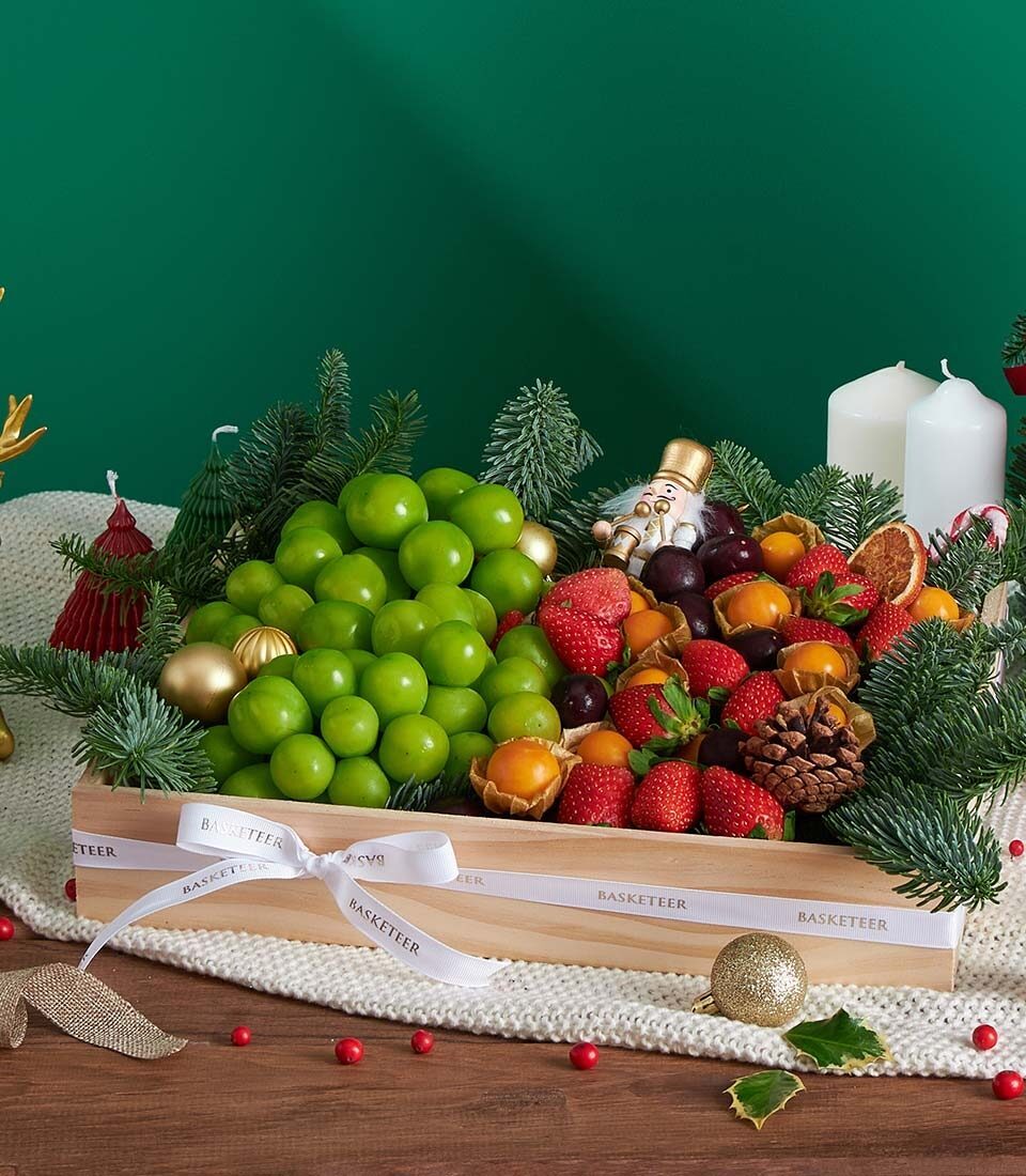 Premium Festive Fruit Gift Box with Shine Muscat