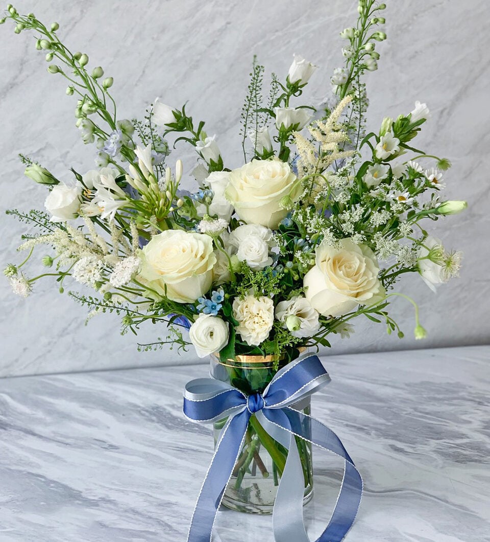 Flower In Vase White Tone