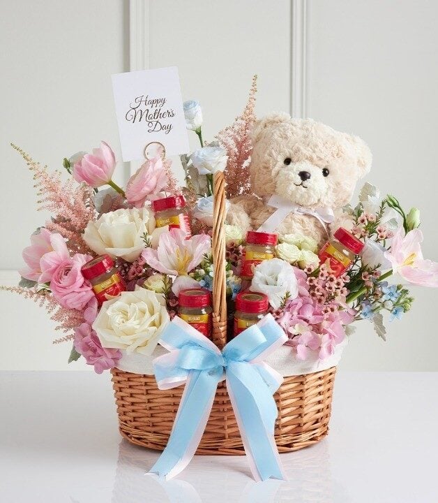 Teddy Bear & Bird's Nest Flower Basket for Mother's Day