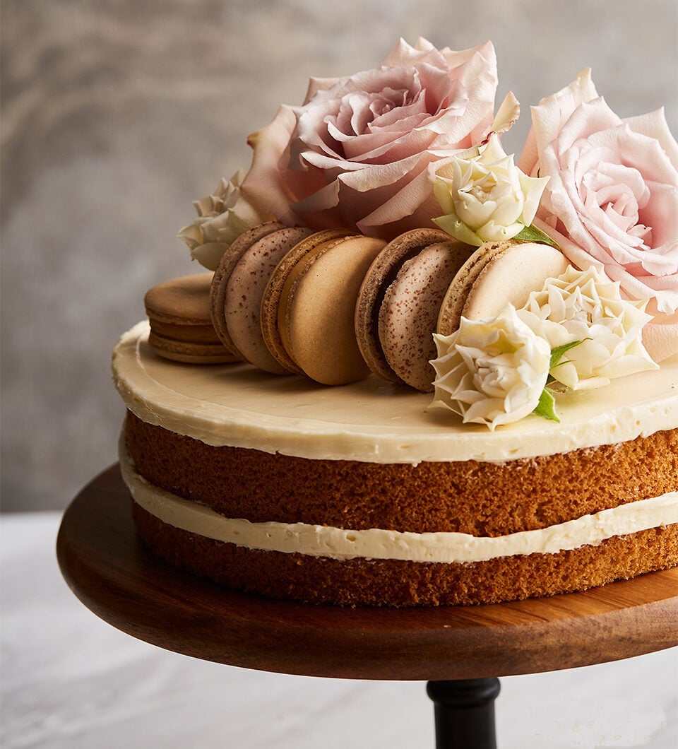 Sweet Macarron Vanila Butter Cake