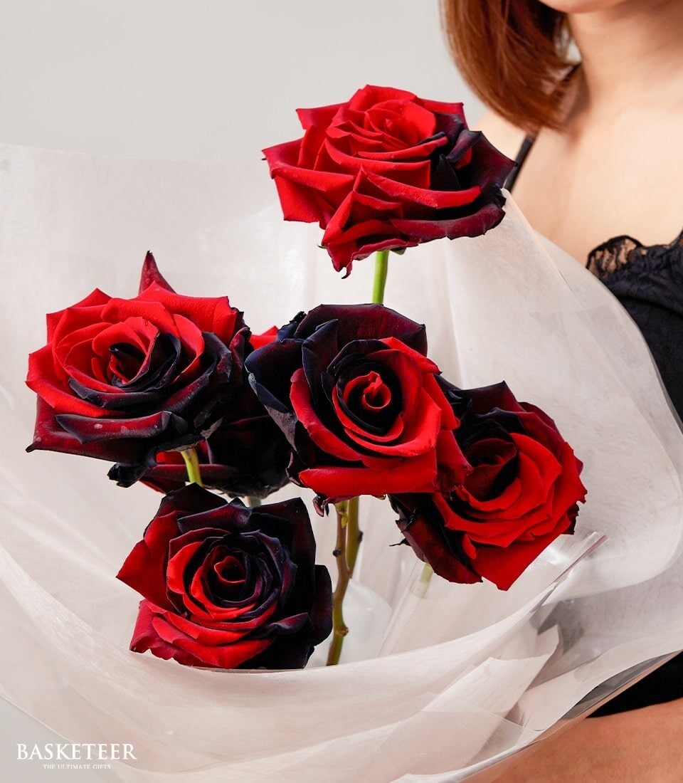 Elegant Black and Red Roses Bouquet