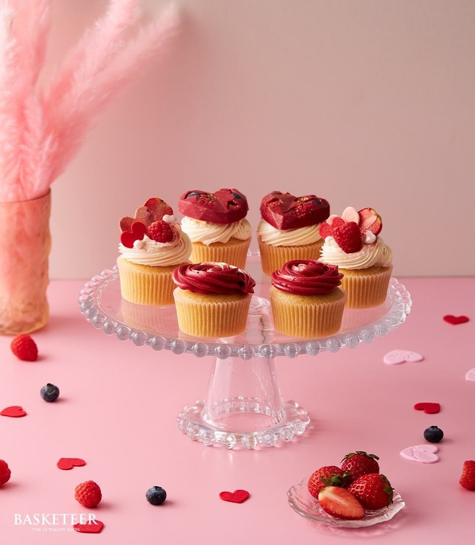 Fall In Love Cupcake Set