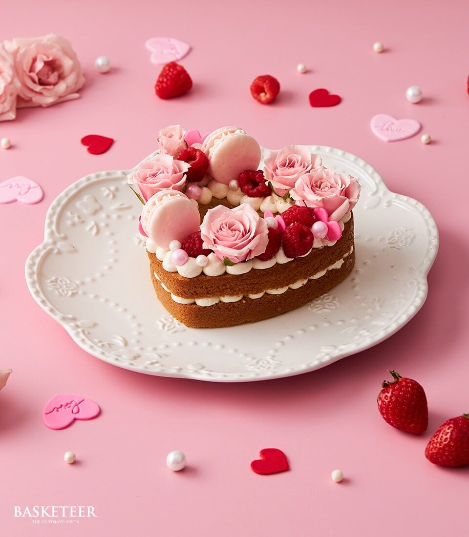 Delicious Vanilla Heart Cake