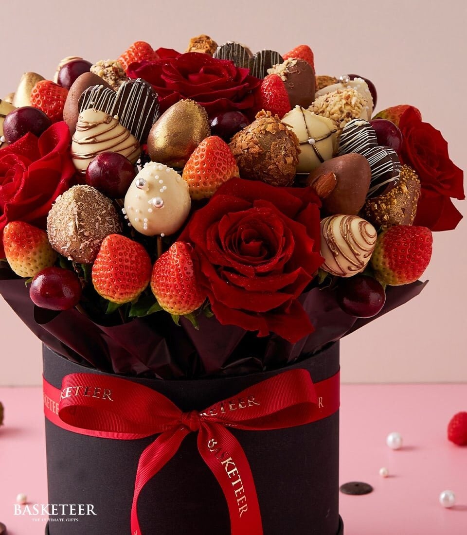 Chocolate & Rose Berry Bouquet Gift