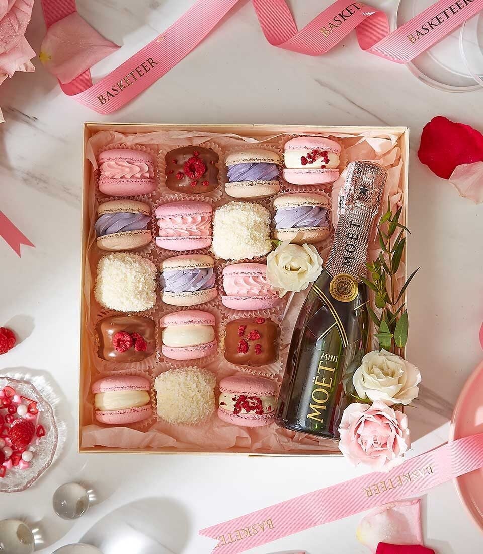 Love-Infused Wine & Macarons Set