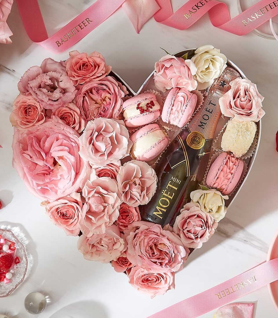 Sweet Blossoms Wine Macarons Gift