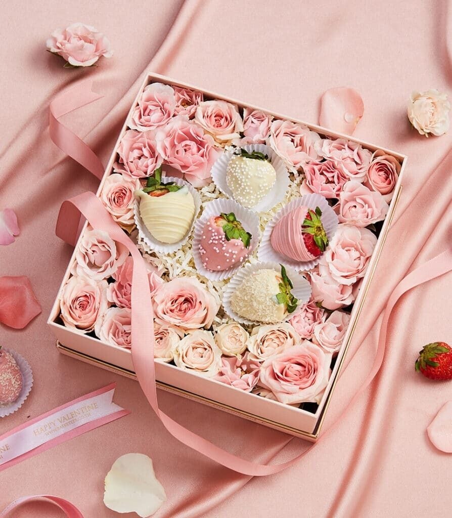 Blush Bloom & Chocolate Strawberry Box