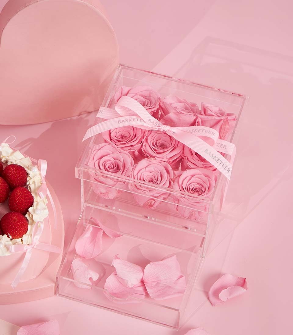 VIP 9 Pink Roses & Charlotte Sweet Heart Strawberry Cake Set