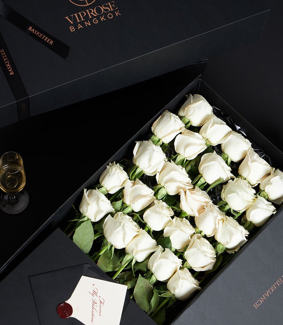 Playa Blanca Luxury Rose Bouquet in VIP Box